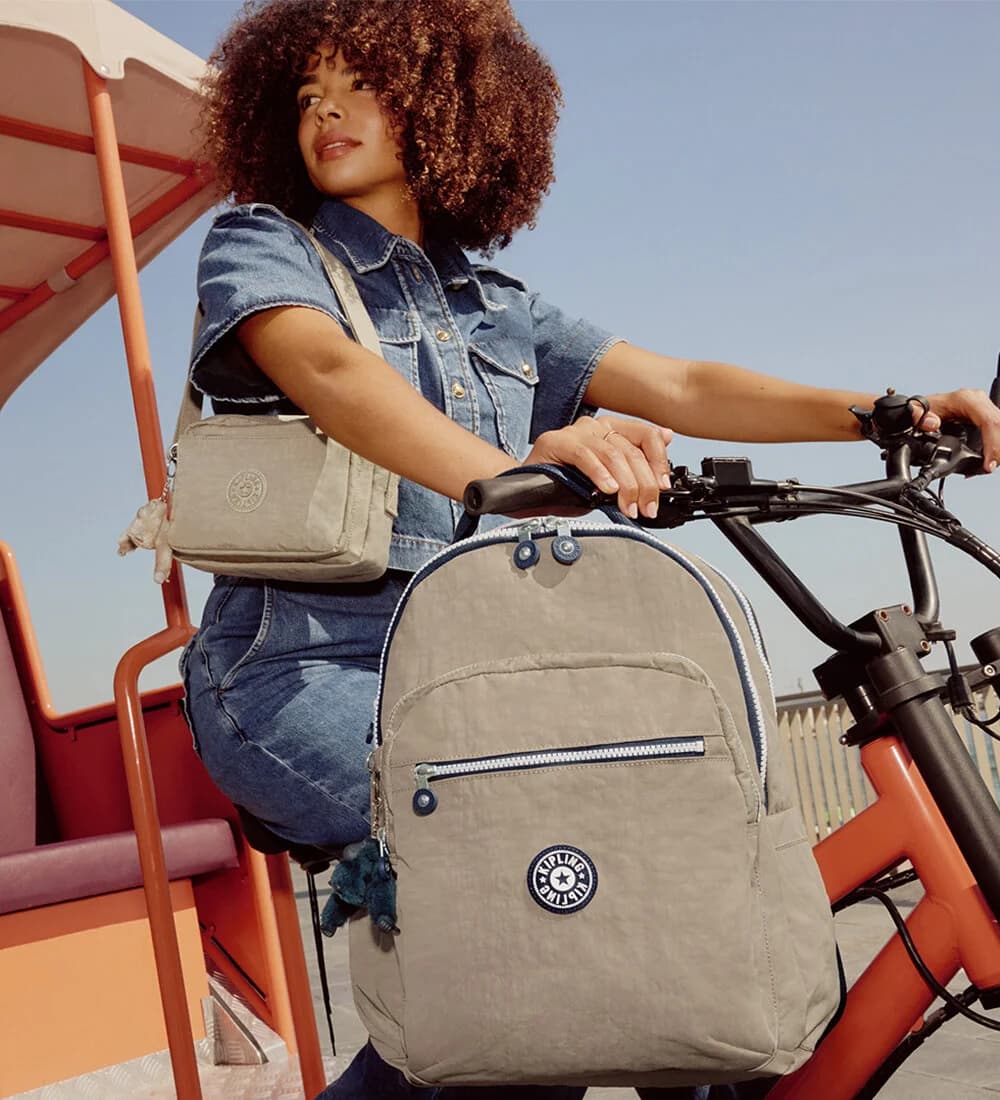 Kipling'de 1.500 TL Hediye